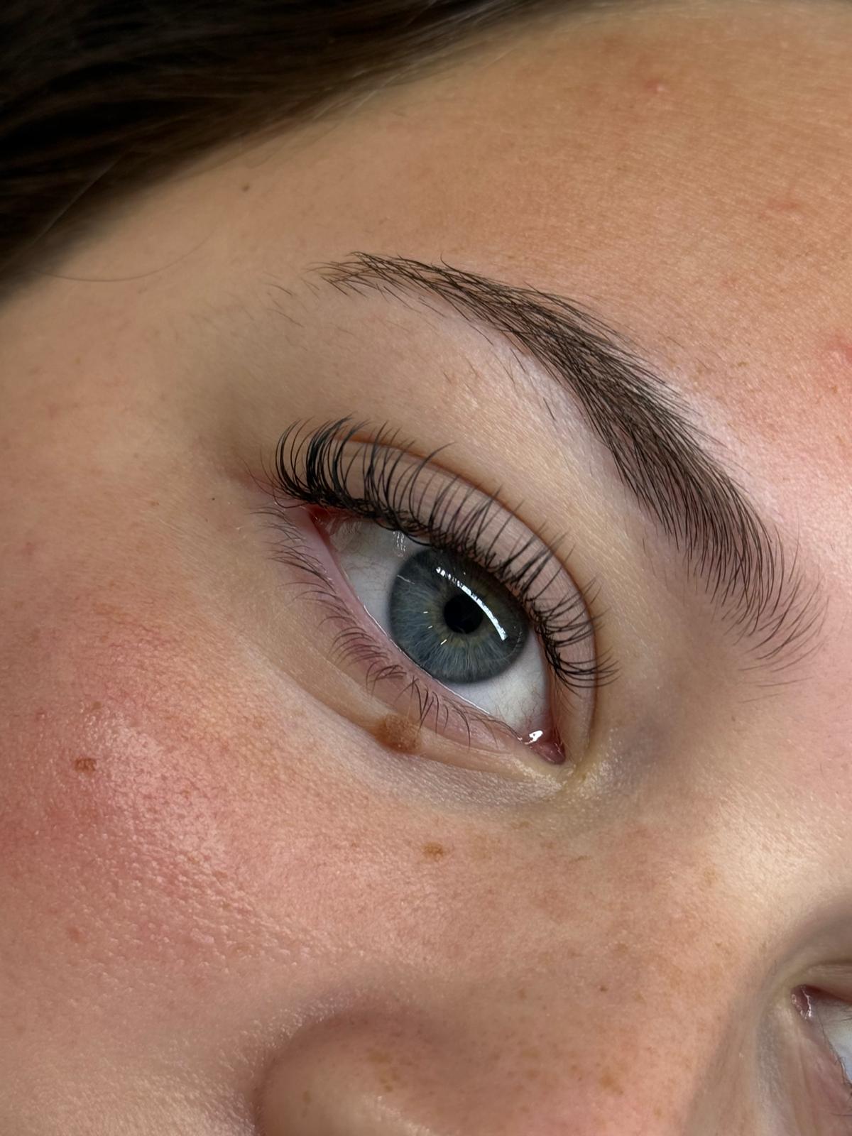 Close-up lash lift and tint result by WICC Beauty